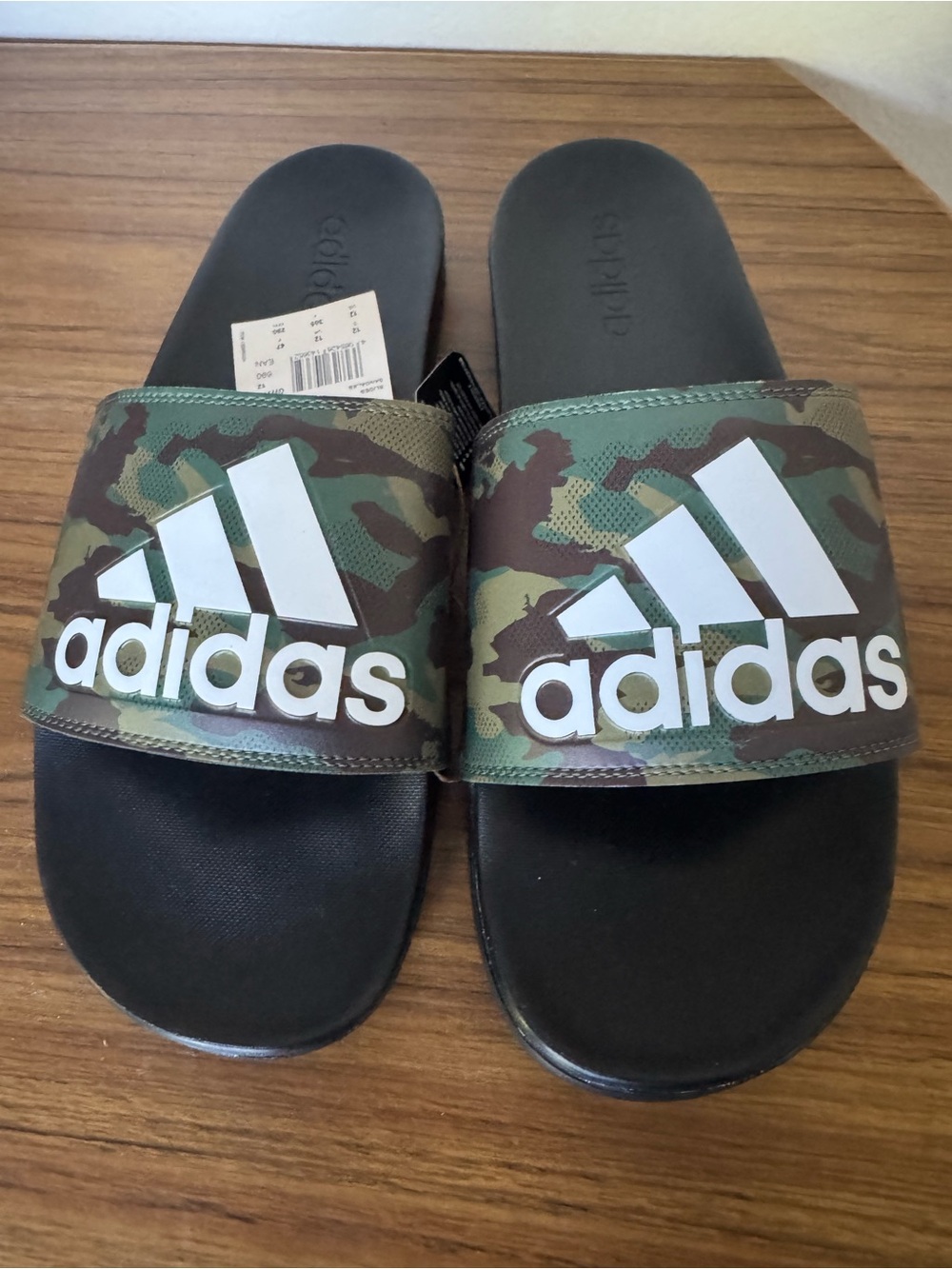 NWT Adidas Adilette Comfort Slides Camo - Picture 2 of 6